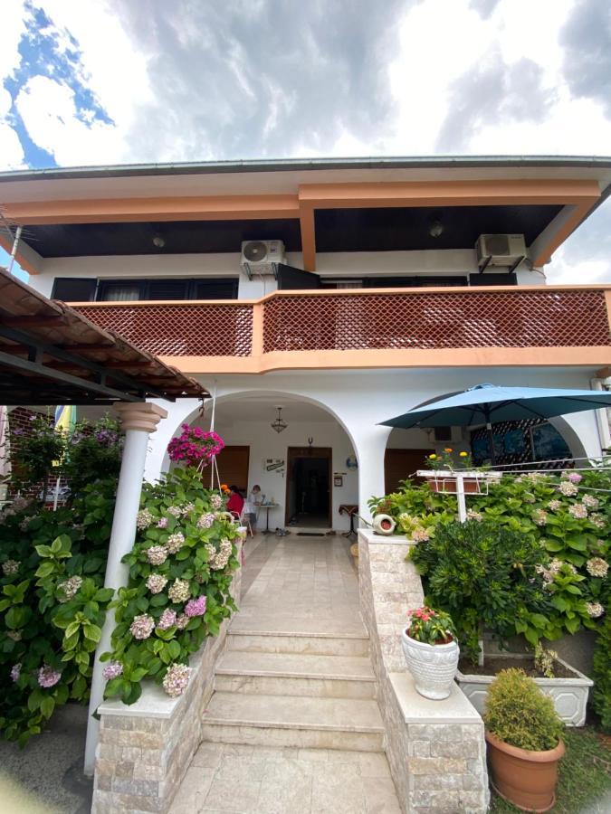 Studio Rooms Moncherie Ulcinj Eksteriør billede
